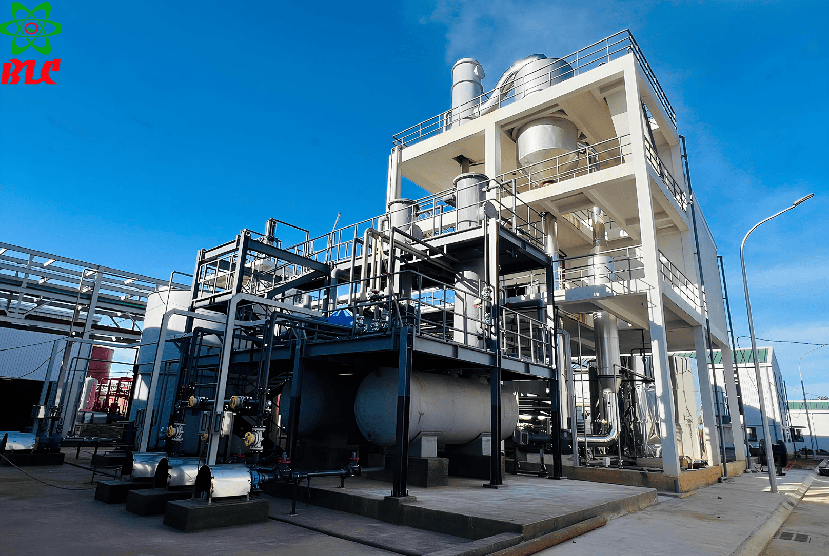 Sản xuất và kinh doanh hóa chất